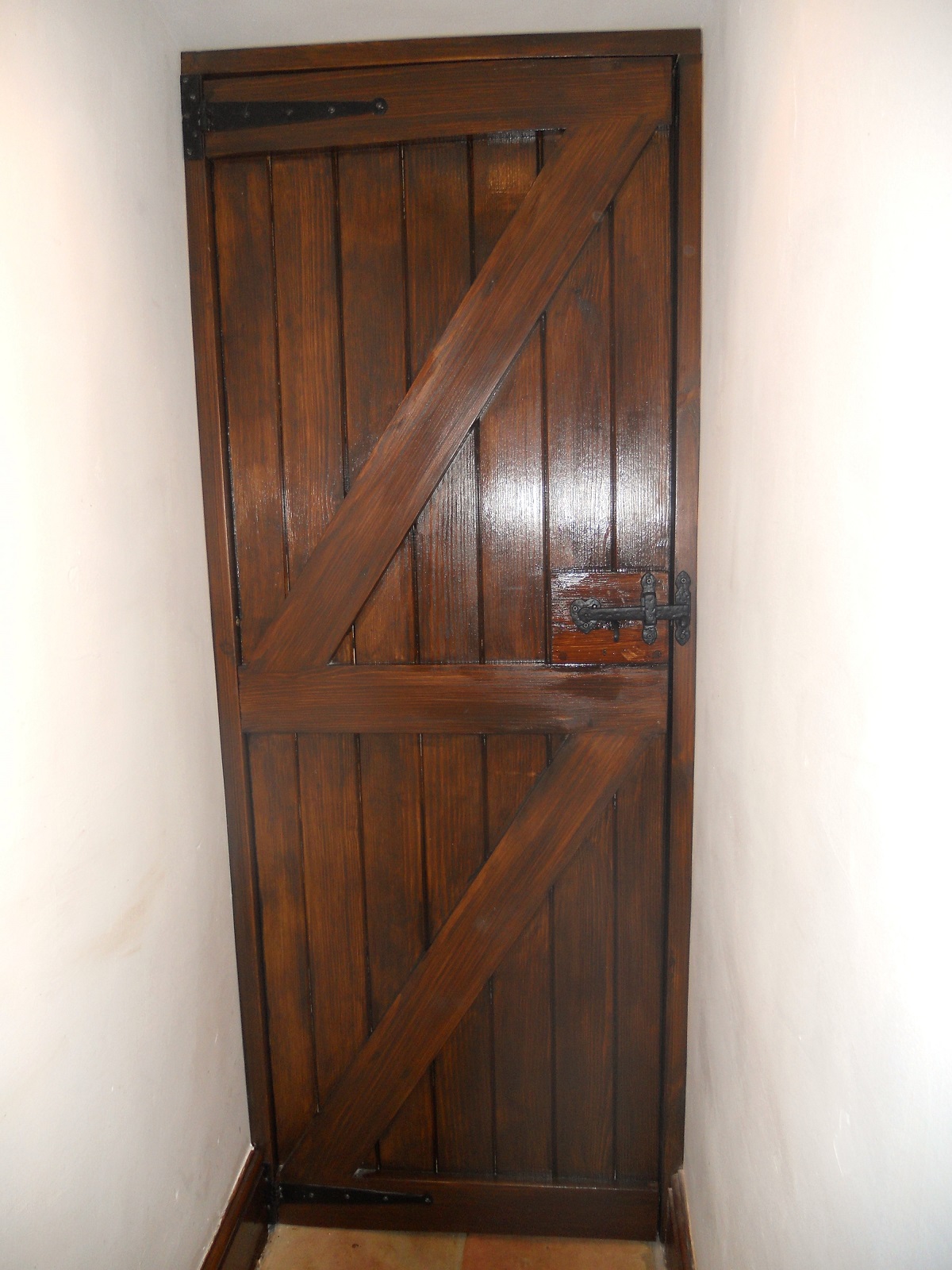 Stained-door